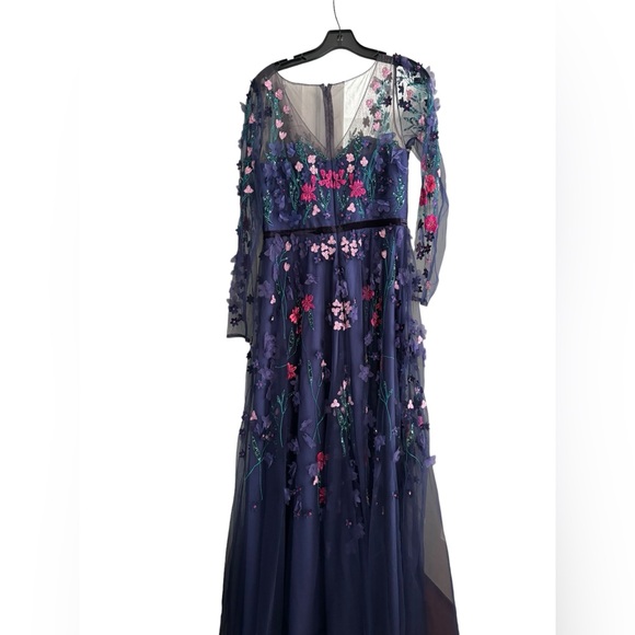 Theia Lucy Beaded Gown Size 10 - Picture 2 of 6